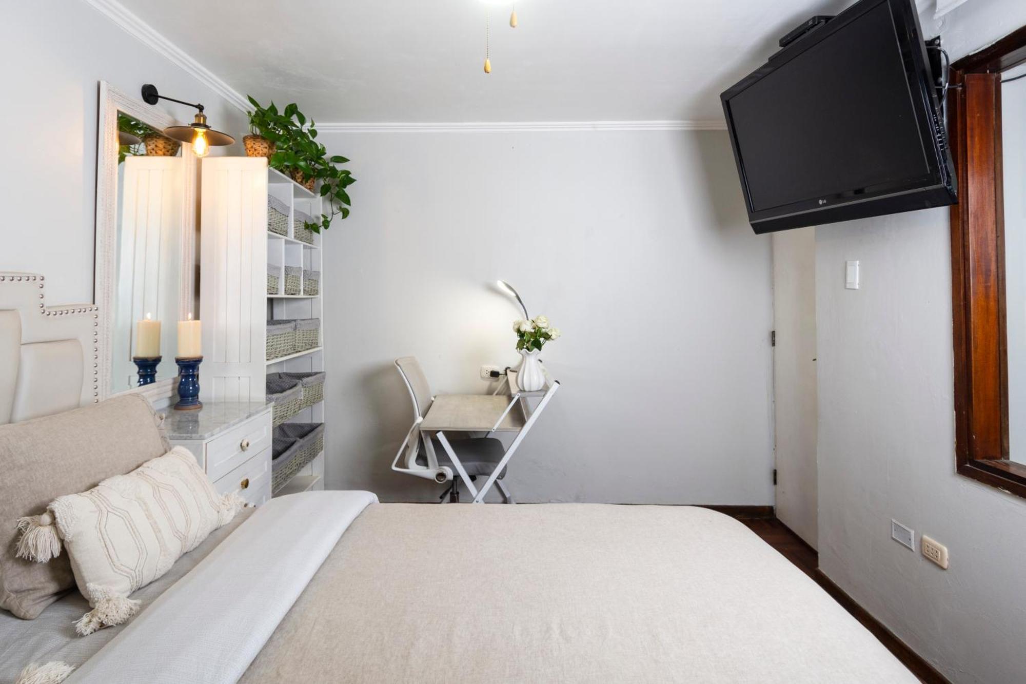 Casa Ramos Salamanca - Airport Pick Up And Drop Off Service - Homestay Ліма Екстер'єр фото